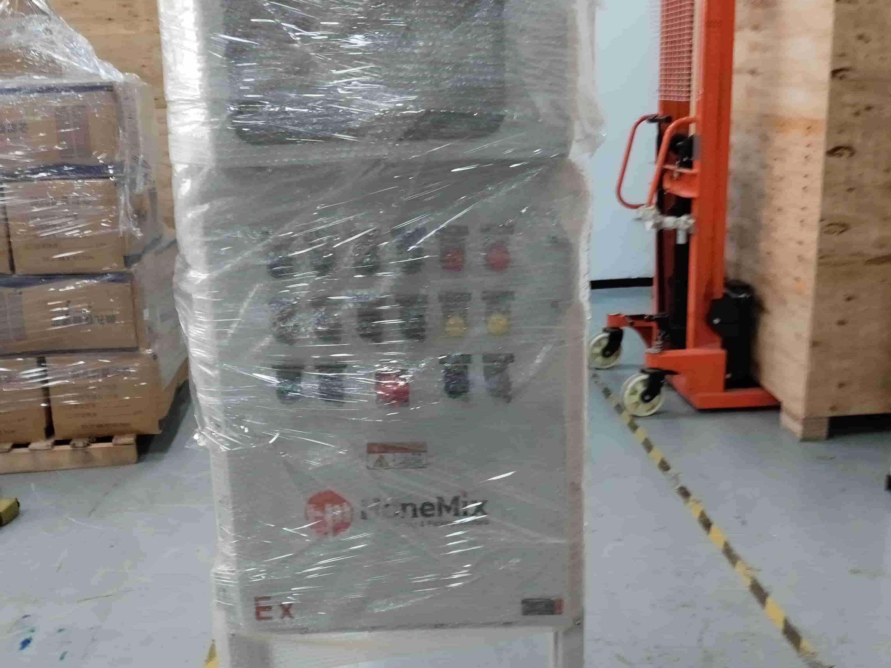 Kabinet kawalan untuk peralatan penyejukan dan penapisan campuran minyak wangi